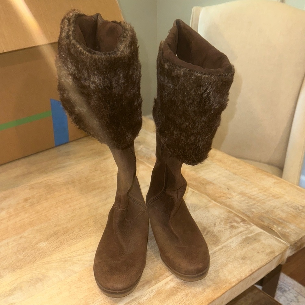 Lucky Brand Chocolate Fur-Lined Winter Boots